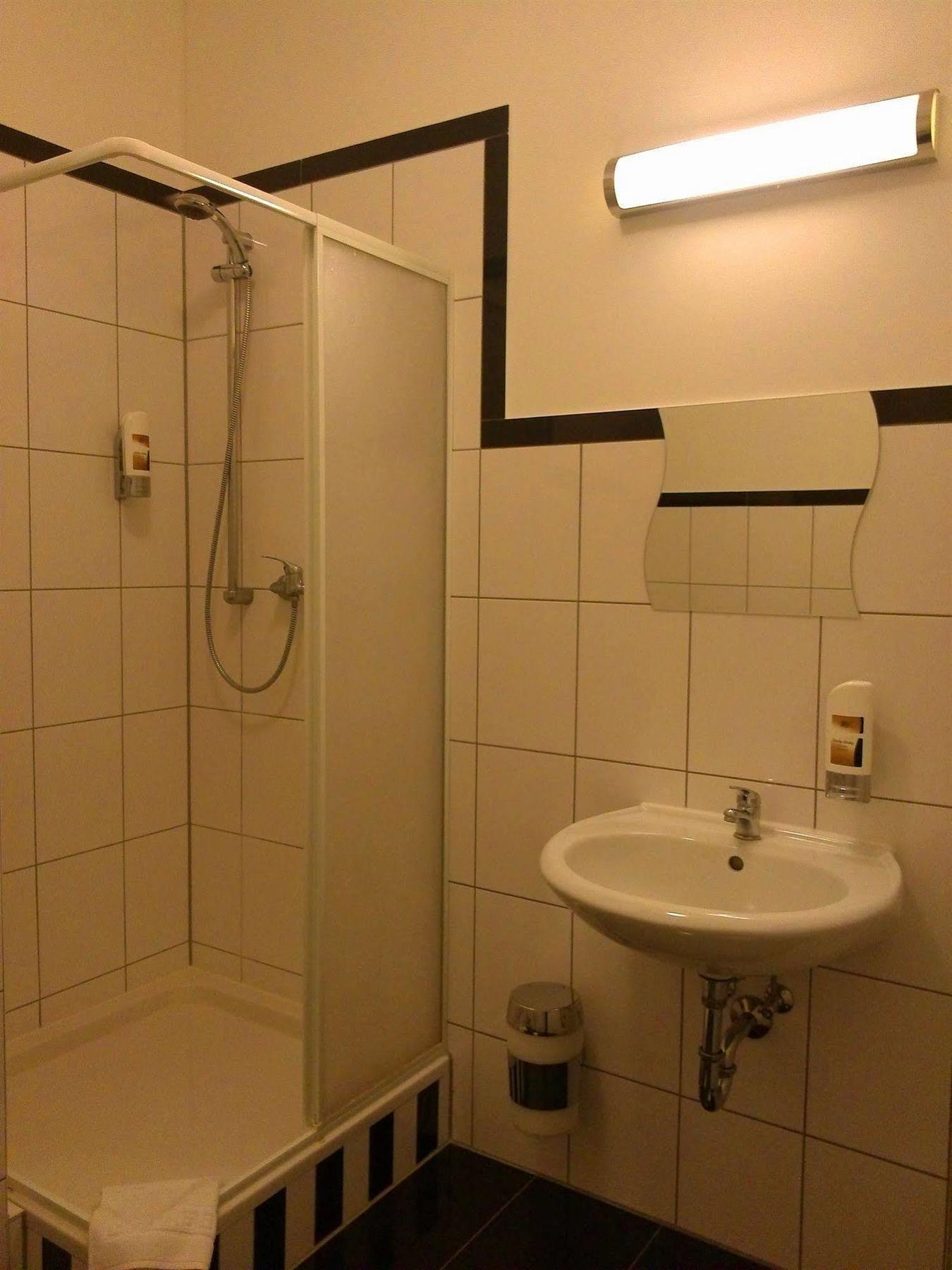 Willy Hotel Frankfurt Frankfurt am Main Dış mekan fotoğraf
