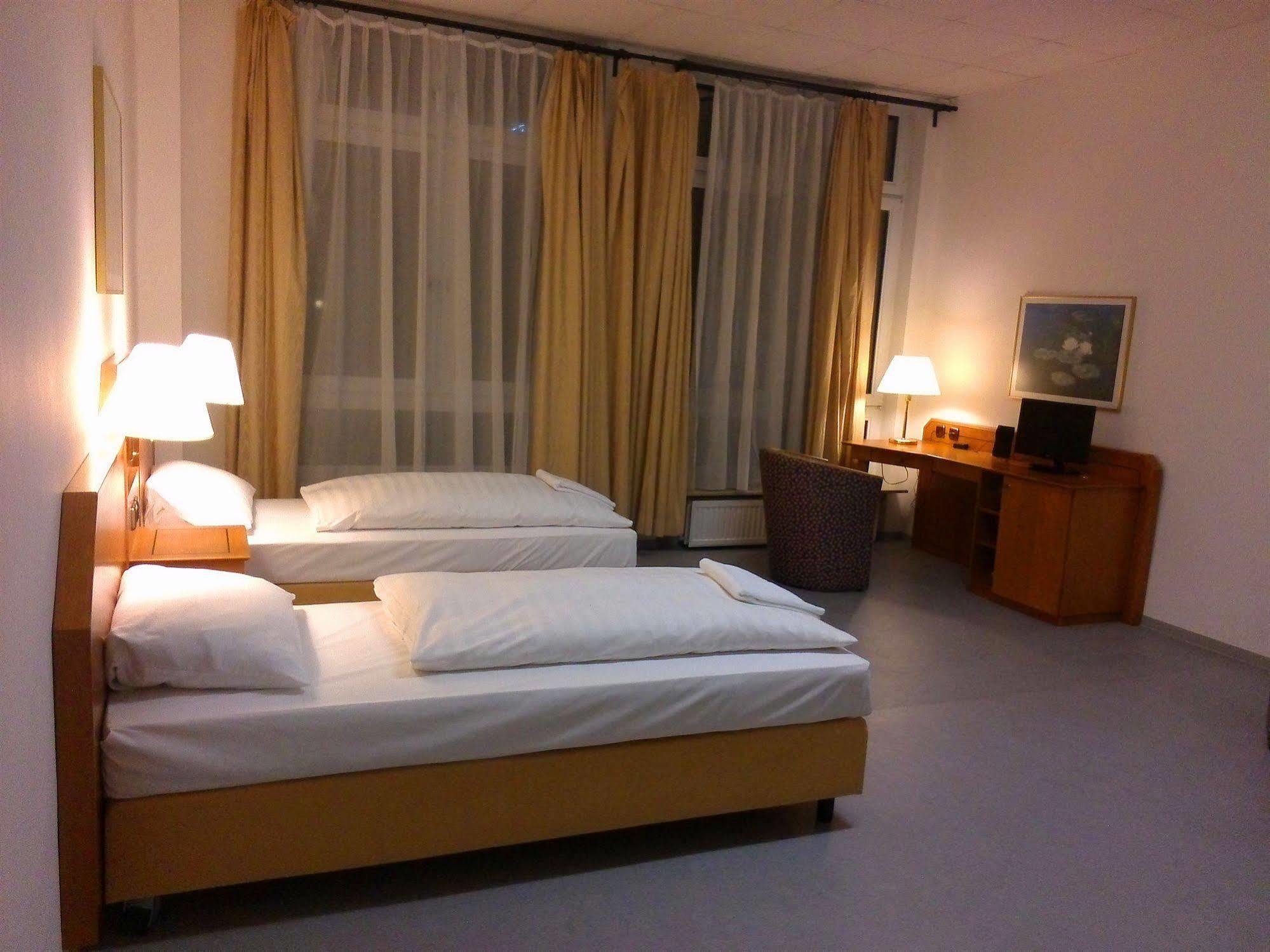 Willy Hotel Frankfurt Frankfurt am Main Dış mekan fotoğraf